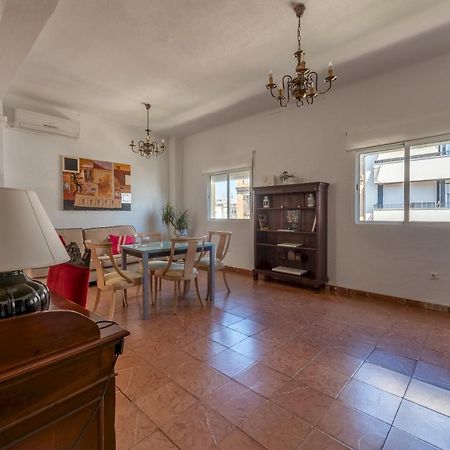 Wide And Traditional- 2Bd 1Bth- Gavidia Sevilla Kültér fotó