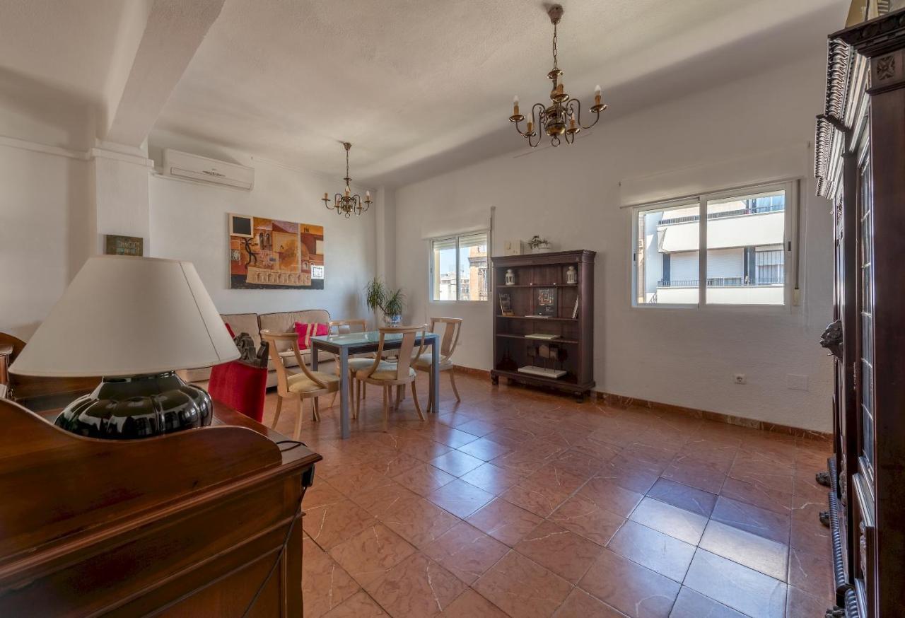 Wide And Traditional- 2Bd 1Bth- Gavidia Sevilla Kültér fotó